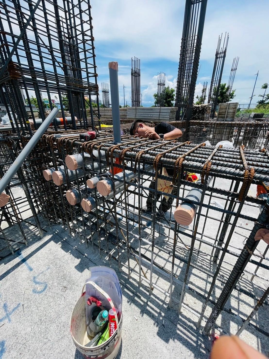 結構場-中空筏基