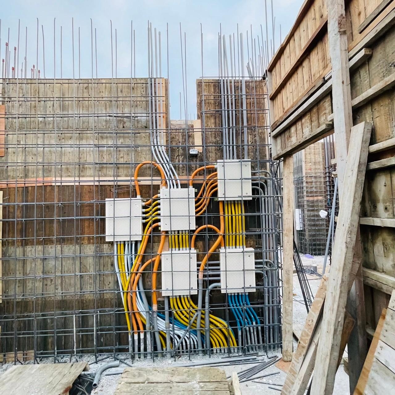 結構場-柱牆配置