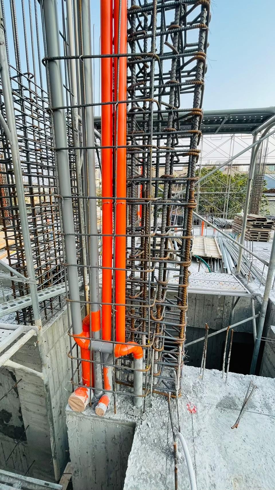 結構場-柱牆配置