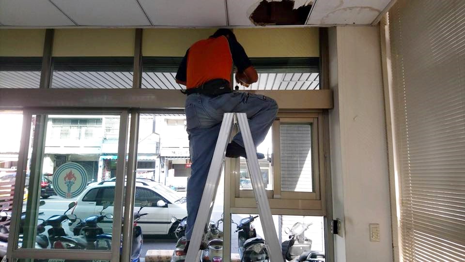 辦公室窗戶清潔