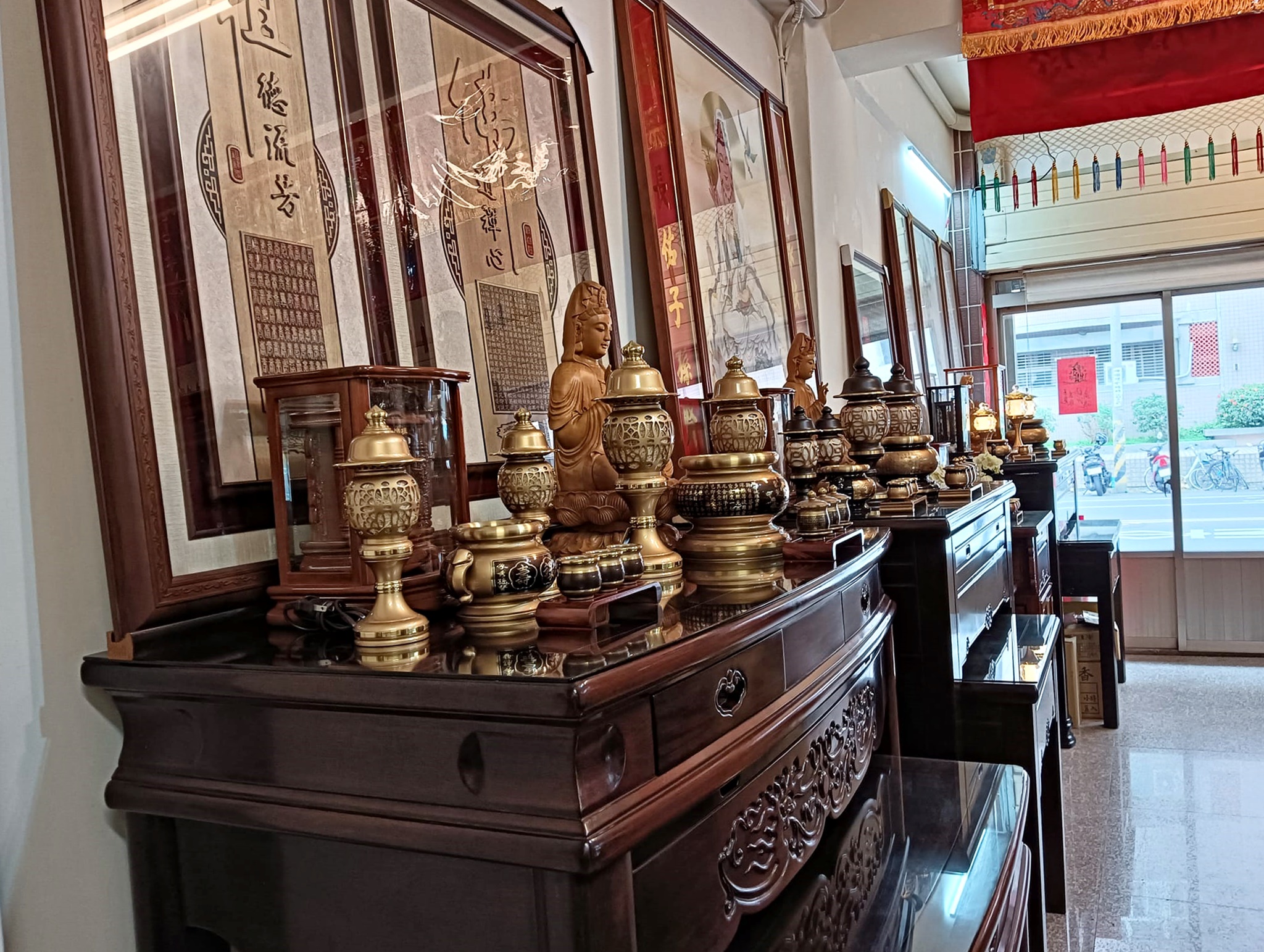 慶安神桌佛具-雲林佛具店｜安奉神位｜擇日堪輿｜新生兒命名｜神像粉修-宗教及宗教用品