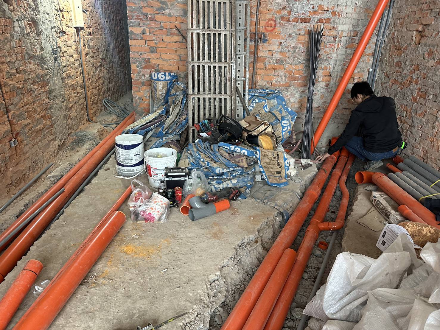 化糞池埋設管線施作2_0