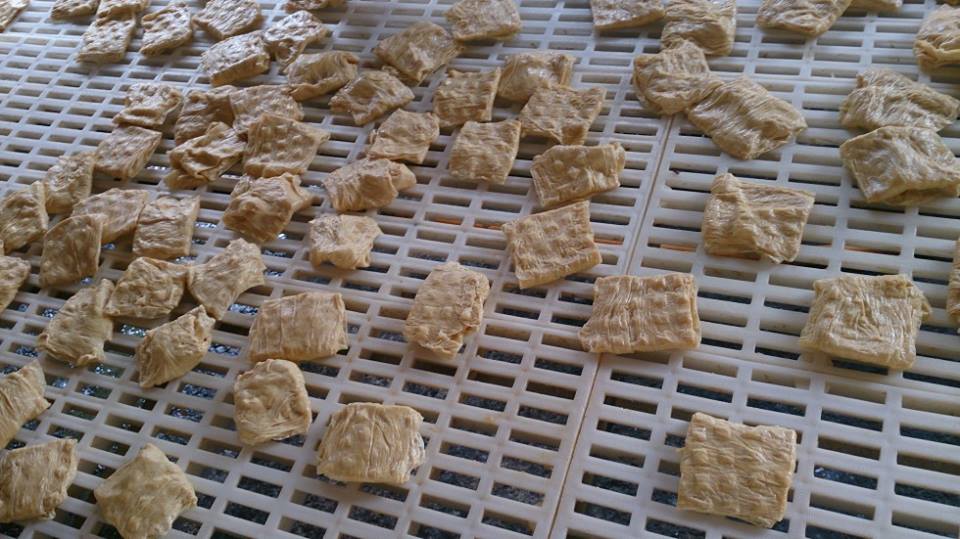 豆皮晾乾-大同食品廠