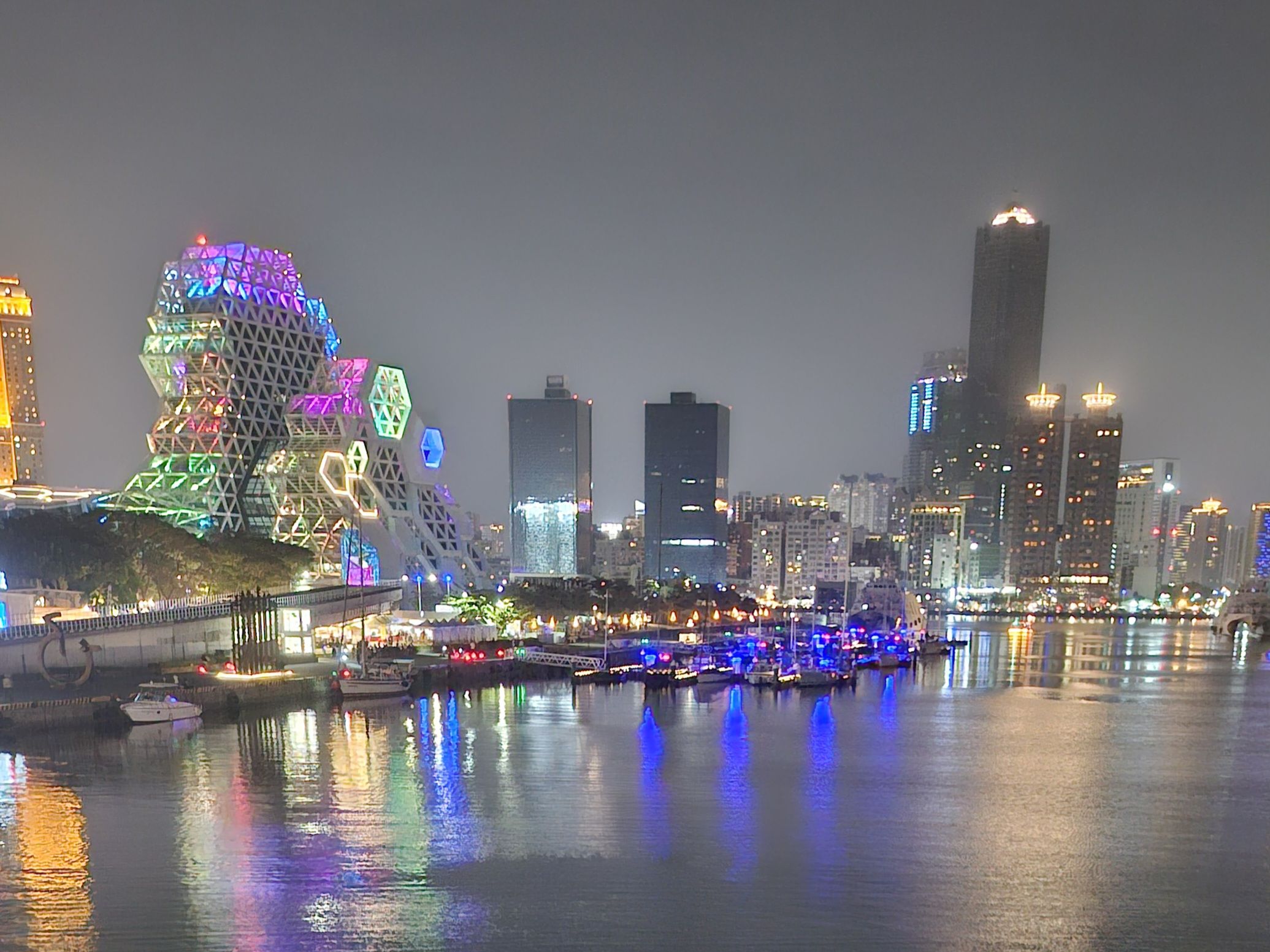 豐八國際租賃有限公司-旅行