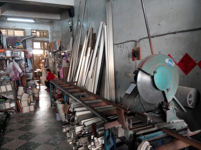 勁興鋁門窗行-undefined