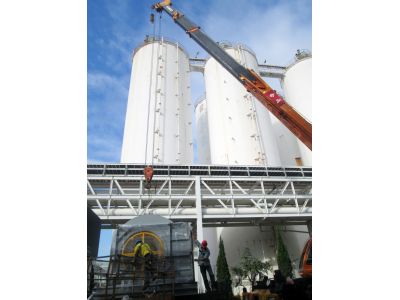 合成堆高機起重行-undefined