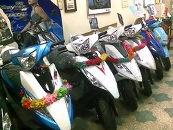 萬國机車行-undefined