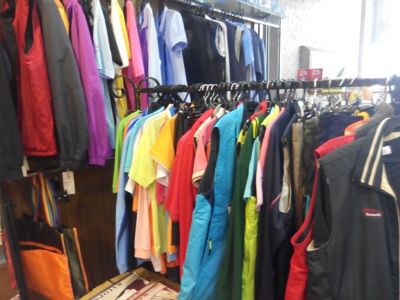 迪奧百貨實業社-undefined