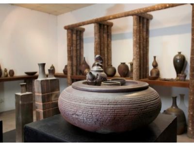 東鳩窯企業社-undefined