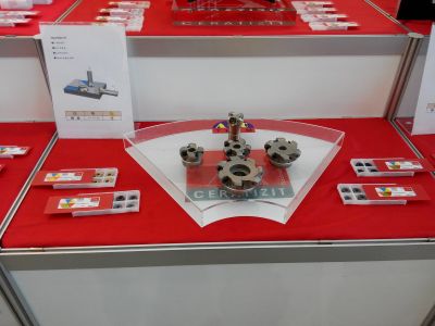 泰旦欣貿易股份有限公司-undefined