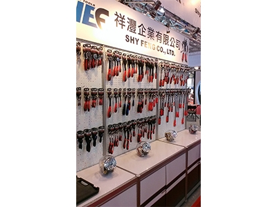 鐘佳企業股份有限公司-undefined