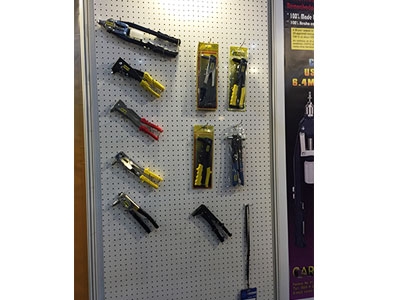 佳右工具股份有限公司-undefined