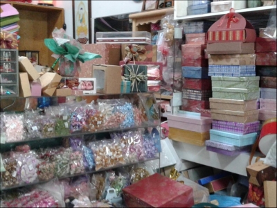 巧富紙品材料行-undefined