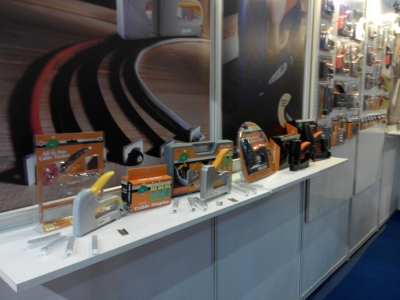 展儀工業有限公司-undefined